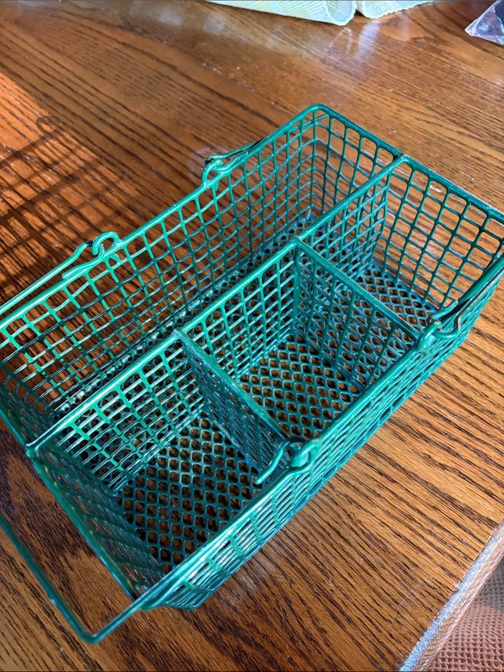 Green Wire Mesh Divided Storage Basket picnic holds paper plates utensils craft